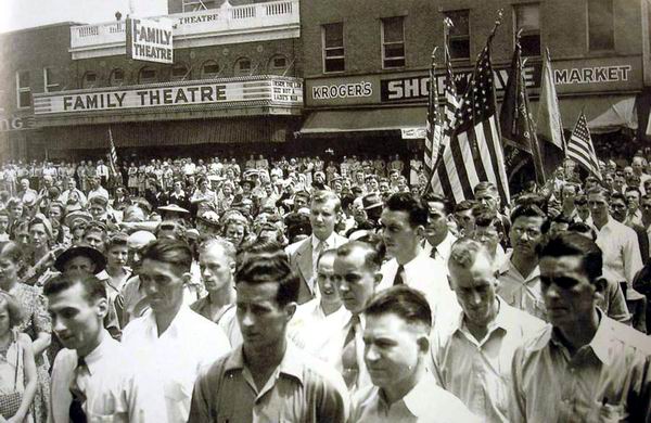 Family Theatre on Monroe - 1942 Pic From Ron Gross (newer photo)